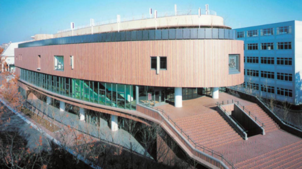 関西大学経済学部